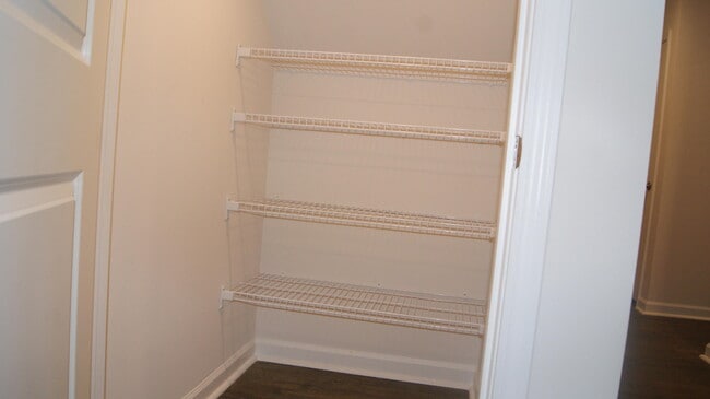 Building Photo - 188 Wall St