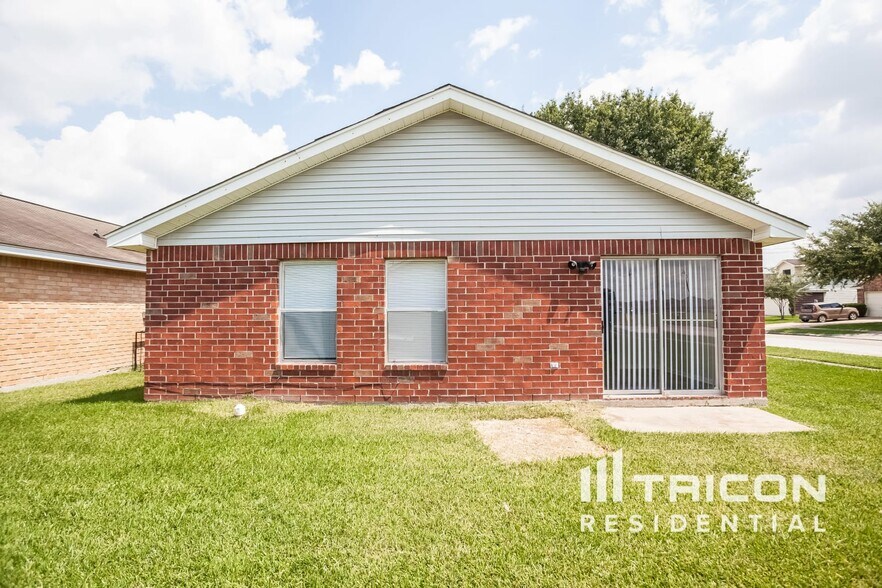 Building Photo - 3103 Kelling St