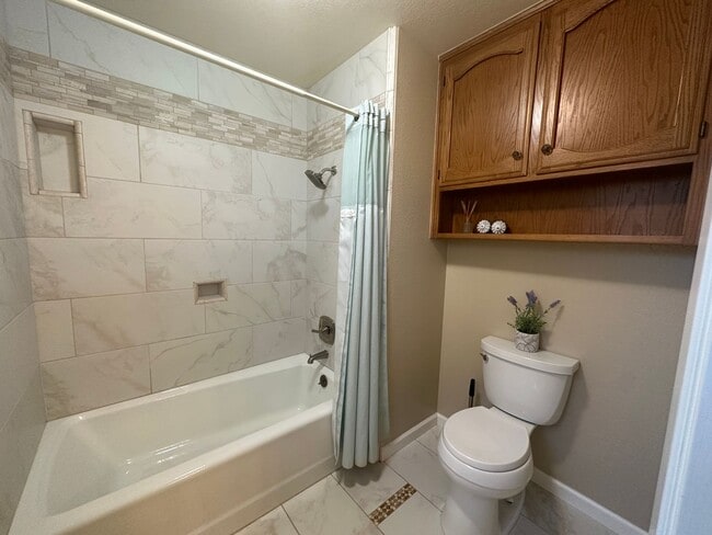 Building Photo - 2601 Bardolino Ln