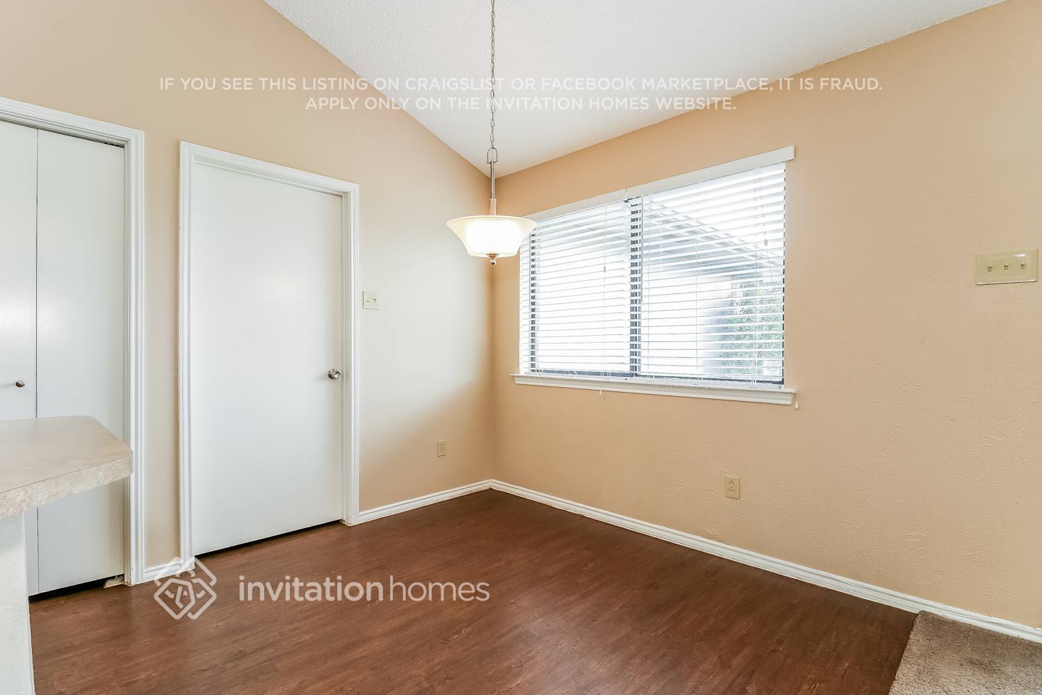 Building Photo - 1741 Canterbury Ln