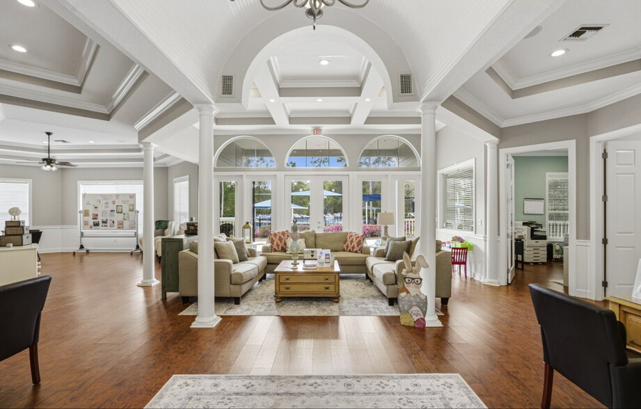 Building Photo - 1601 Majestic View Ln