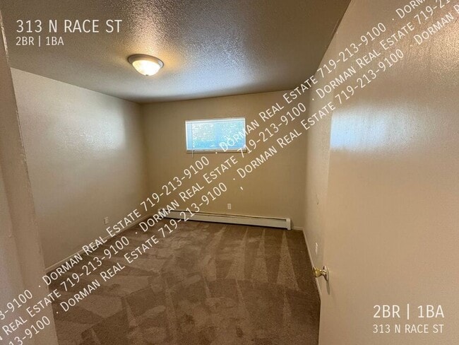 Building Photo - 313 N Race St