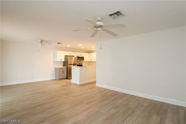 Building Photo - 1331 Chesapeake Ave