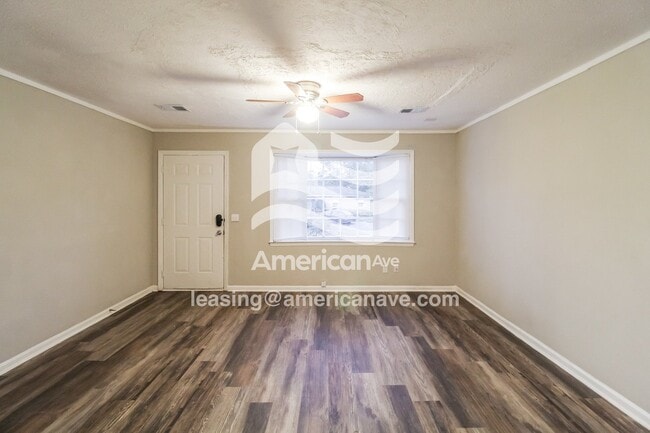 Building Photo - 122 Victor Rd