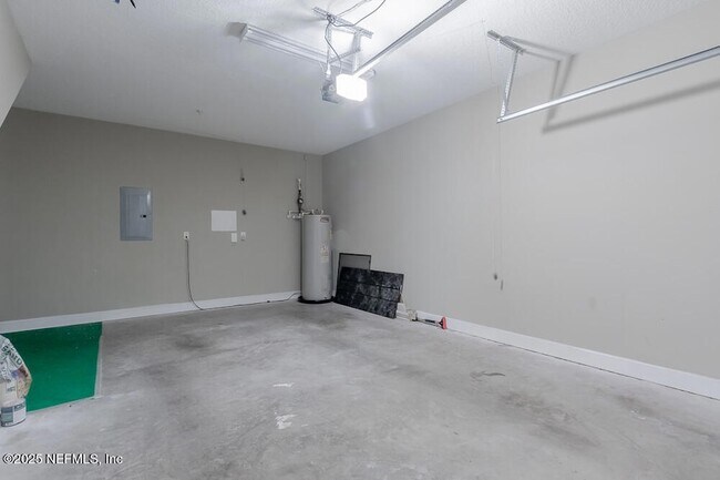 Building Photo - 9823 Tapestry Park Circle