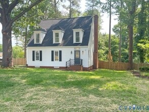 Building Photo - 9164 Avondale Dr