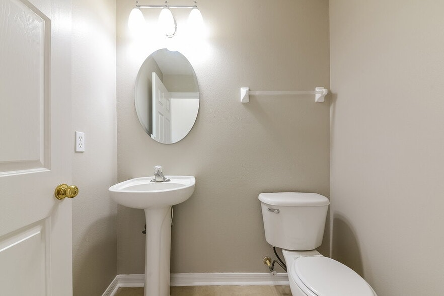 Building Photo - 12026 Bridge Point Ln