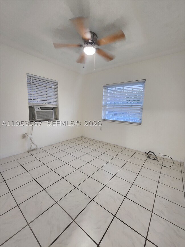 Building Photo - 405 NW 64th St