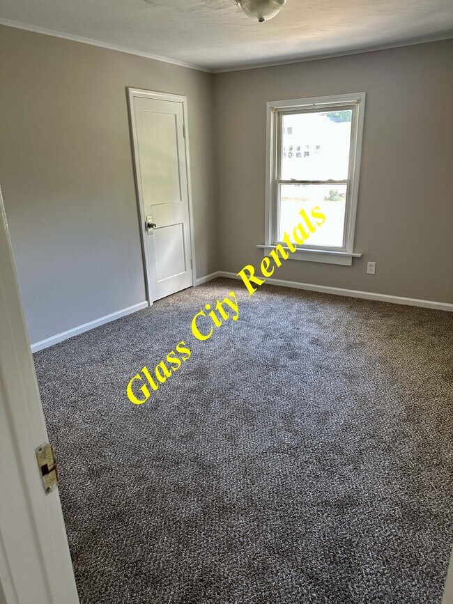 Building Photo - 4351 Willys Pkwy