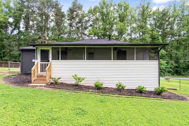 Building Photo - 1326 Stella Cir SW