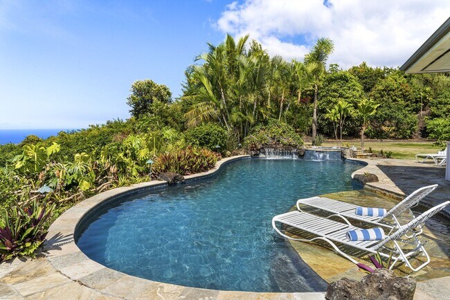 Building Photo - Luxurious Oceanview Getaway w/Private Pool...