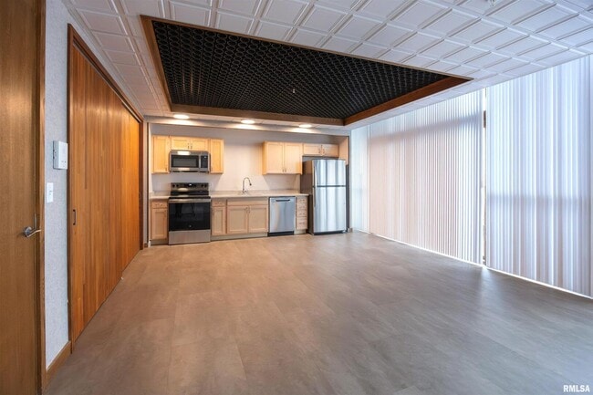 Building Photo - 509 9th St