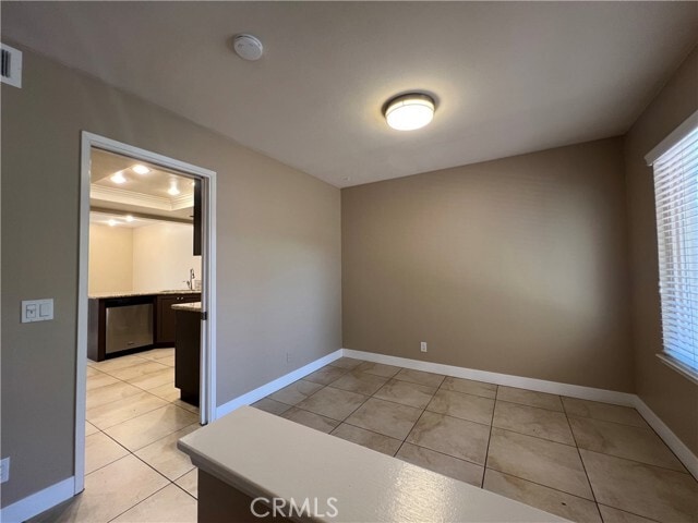 Building Photo - 9814 Ladera Ct