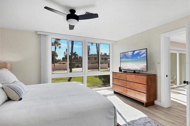 Building Photo - 500 S Washington Dr