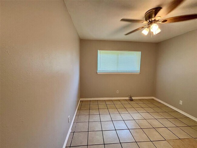 Building Photo - 11802 Sorsby Way