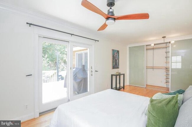 Building Photo - 5602 Hawthorne St