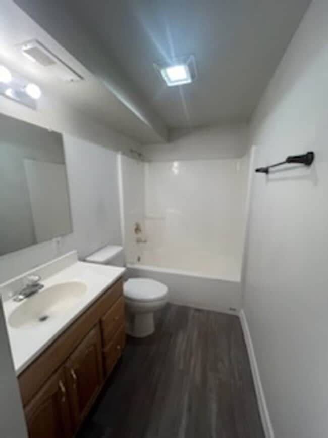 Building Photo - HUGE 6 bed 3 bath Home in Pocatello