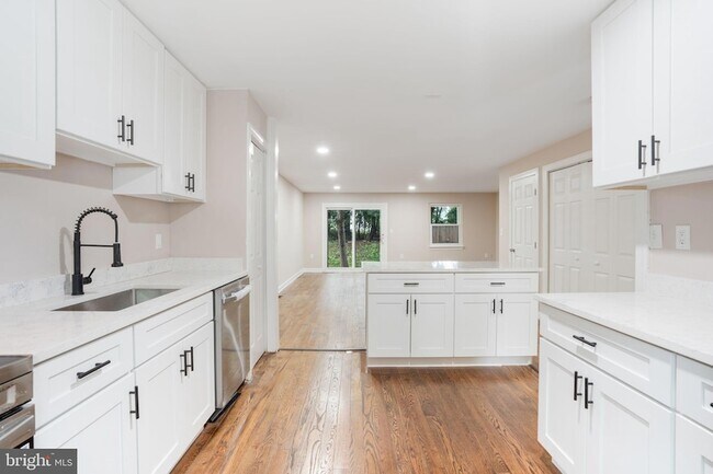 Building Photo - 3671 Waterwheel Square