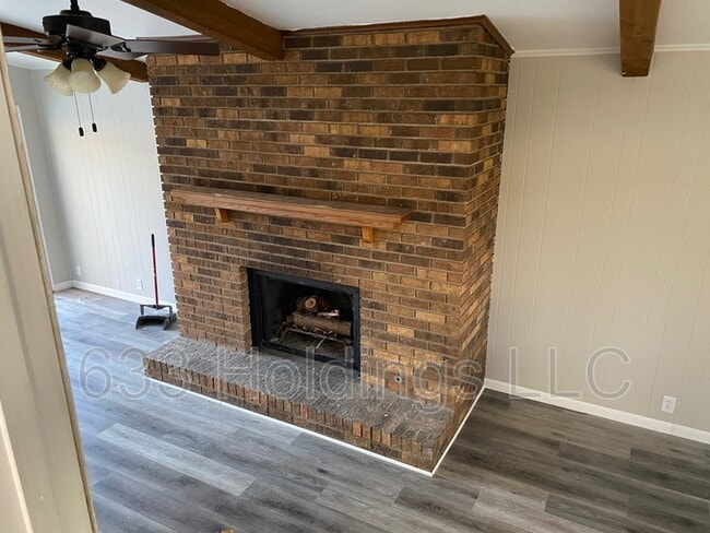 Building Photo - 3807 N Faber Ave