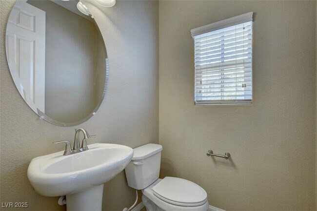 Building Photo - 10984 Sardinia Sands Dr