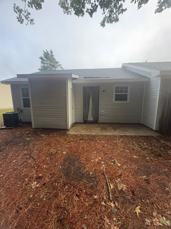 Building Photo - 1708 Wine Press Ct