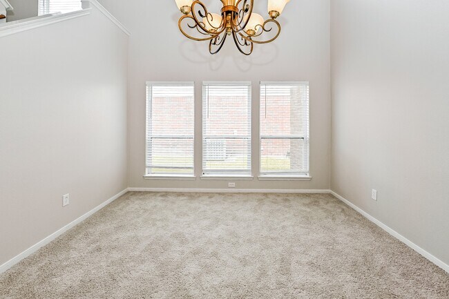 Building Photo - 4207 Old Arbor Way