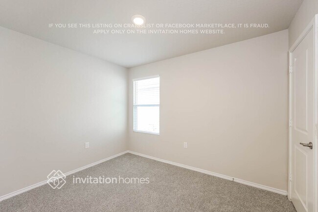 Building Photo - 922 Albatross Wy