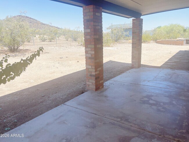 Building Photo - 35424 N 15th Ave