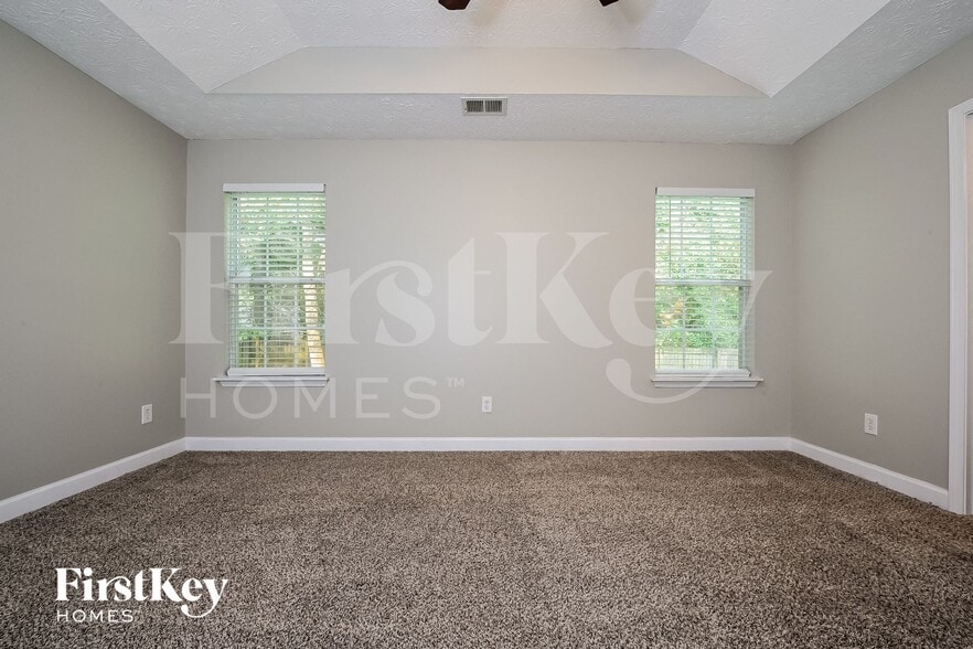 Building Photo - 104 Waters Edge Dr