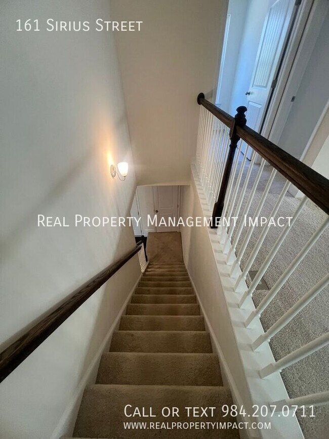 Building Photo - 161 Sirius St