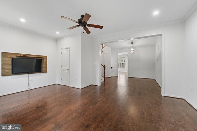 Building Photo - 15983 Marsh Pl