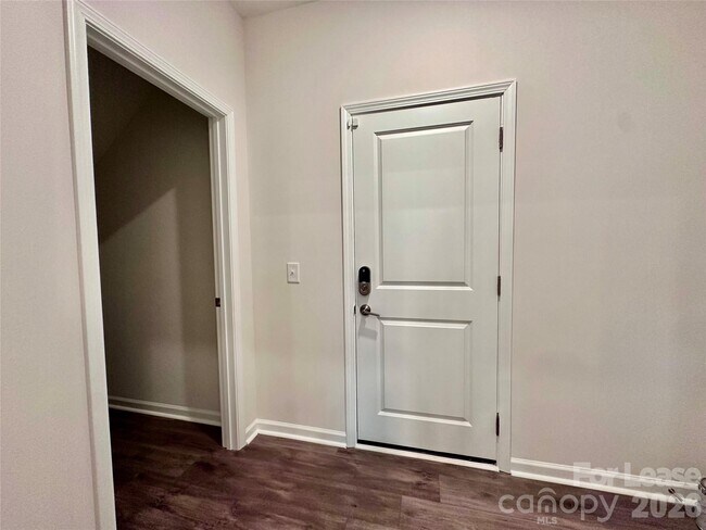 Building Photo - 6012 Chumbley Pt Rd