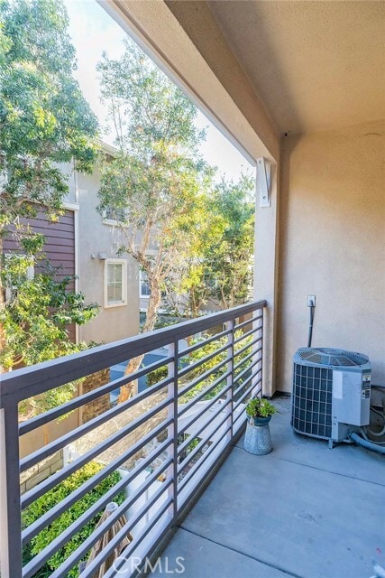 Building Photo - 3550 Torrance Blvd