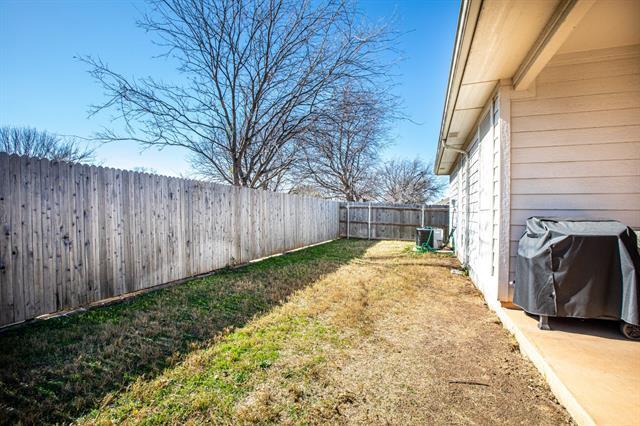 Building Photo - 2512 Priscella Dr