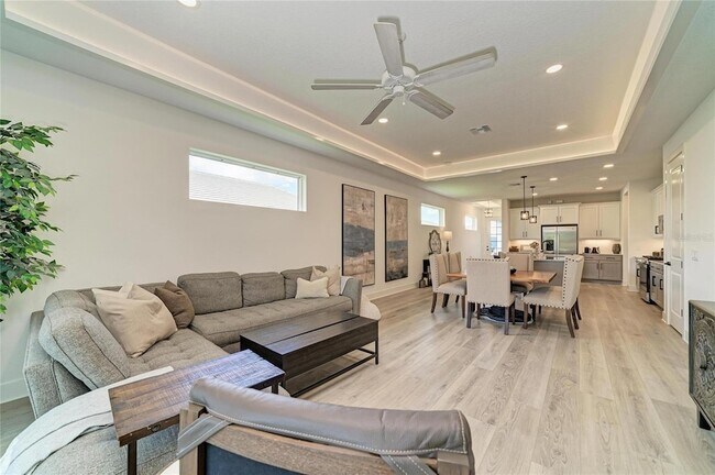 Building Photo - 1047 Waterline Ct