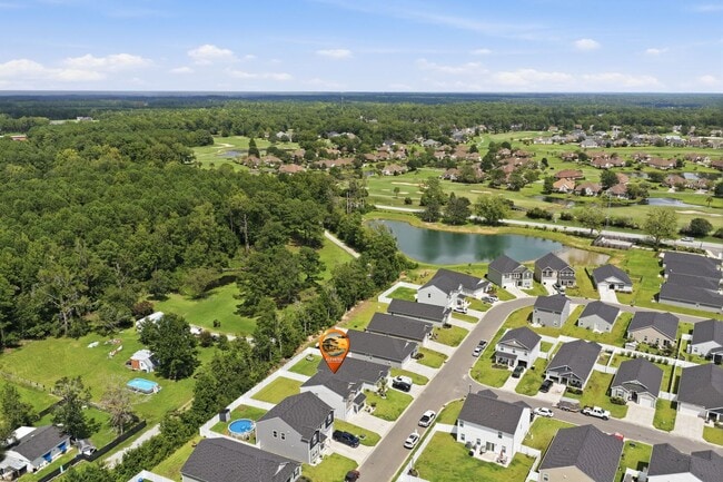 Building Photo - 7047 Woodline Dr