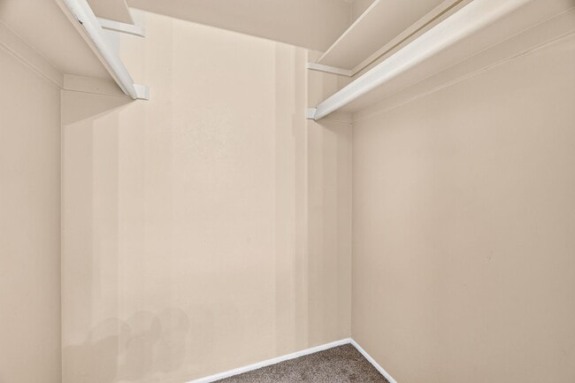 Building Photo - 510 W Cll Lago