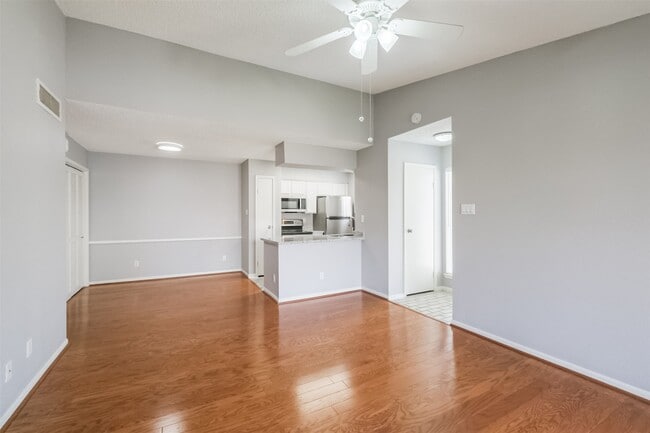 Building Photo - 3100 Jeanetta St