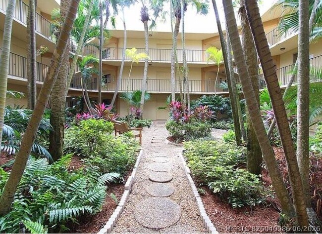 Building Photo - 8015 SW 107th Ave