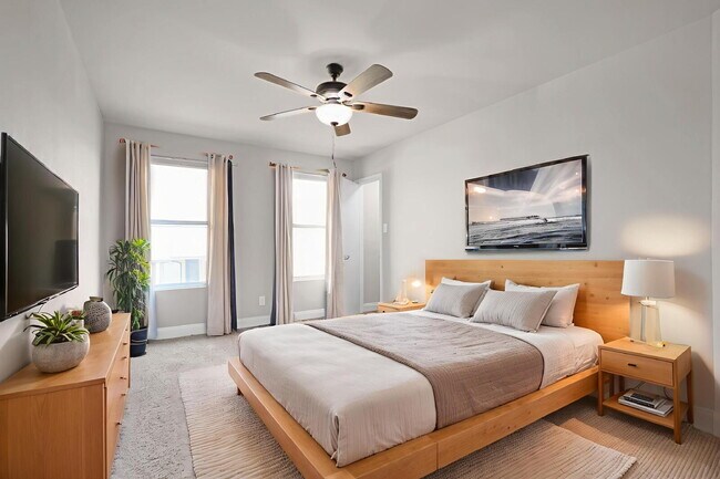 Building Photo - Application fee waived for approved applications. Contact us for details. Spacious 4-bedroom, 2.5...