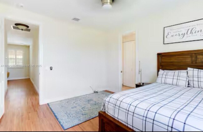 Building Photo - 5960 NW 79th Way