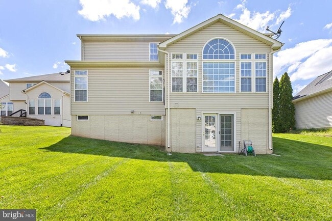 Building Photo - 7209 Bladen Pl