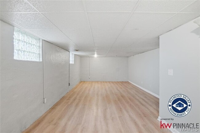 Building Photo - 128 Mounds Ave