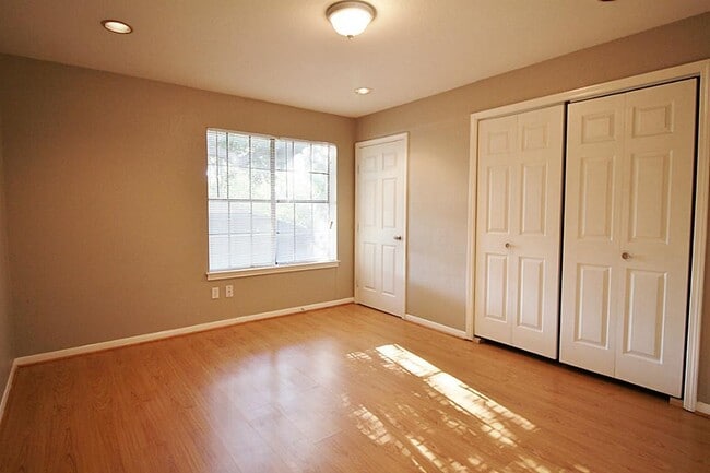 Building Photo - 12026 Kleinmeadow Dr