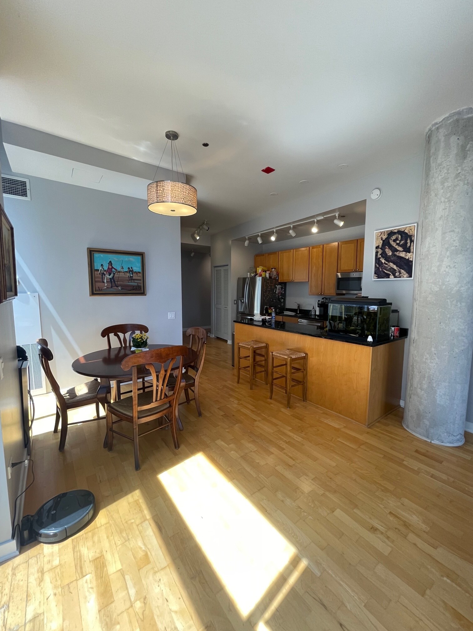 Great Room - 720 N Larrabee St Unit 1707