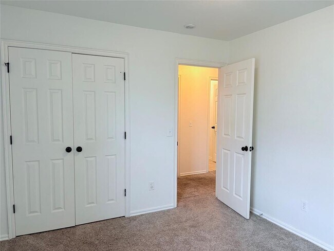 Building Photo - 1429 Deer Chase Dr