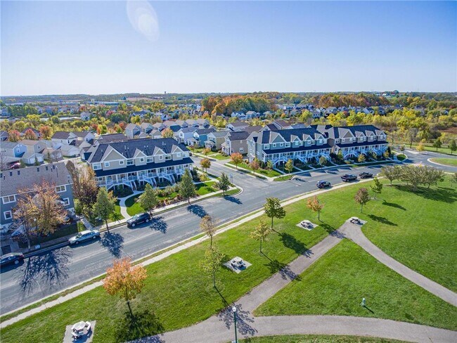 Building Photo - 2980 Clover Ridge Dr