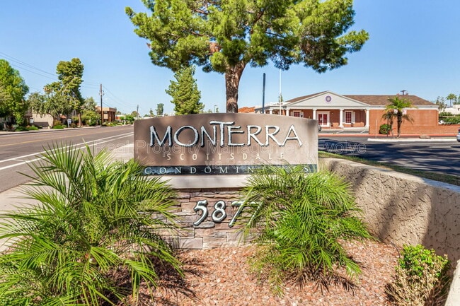 Building Photo - 5877 N Granite Reef Rd