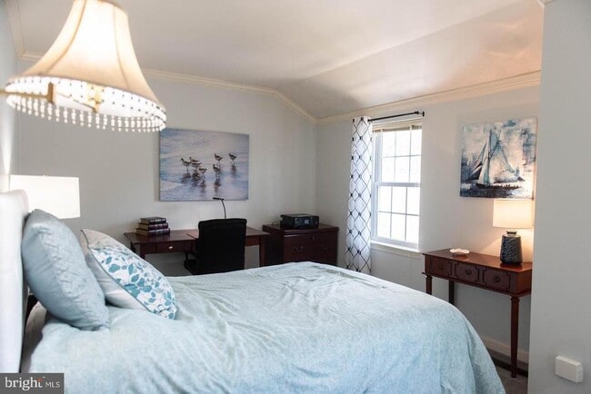 Building Photo - 609 Cambridge Ct