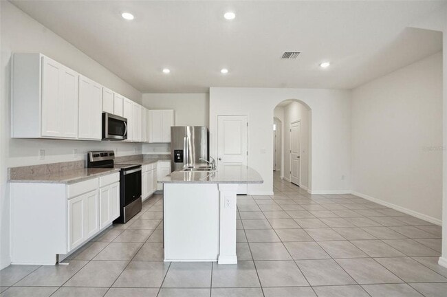 Building Photo - 5323 Dragonfly Dr